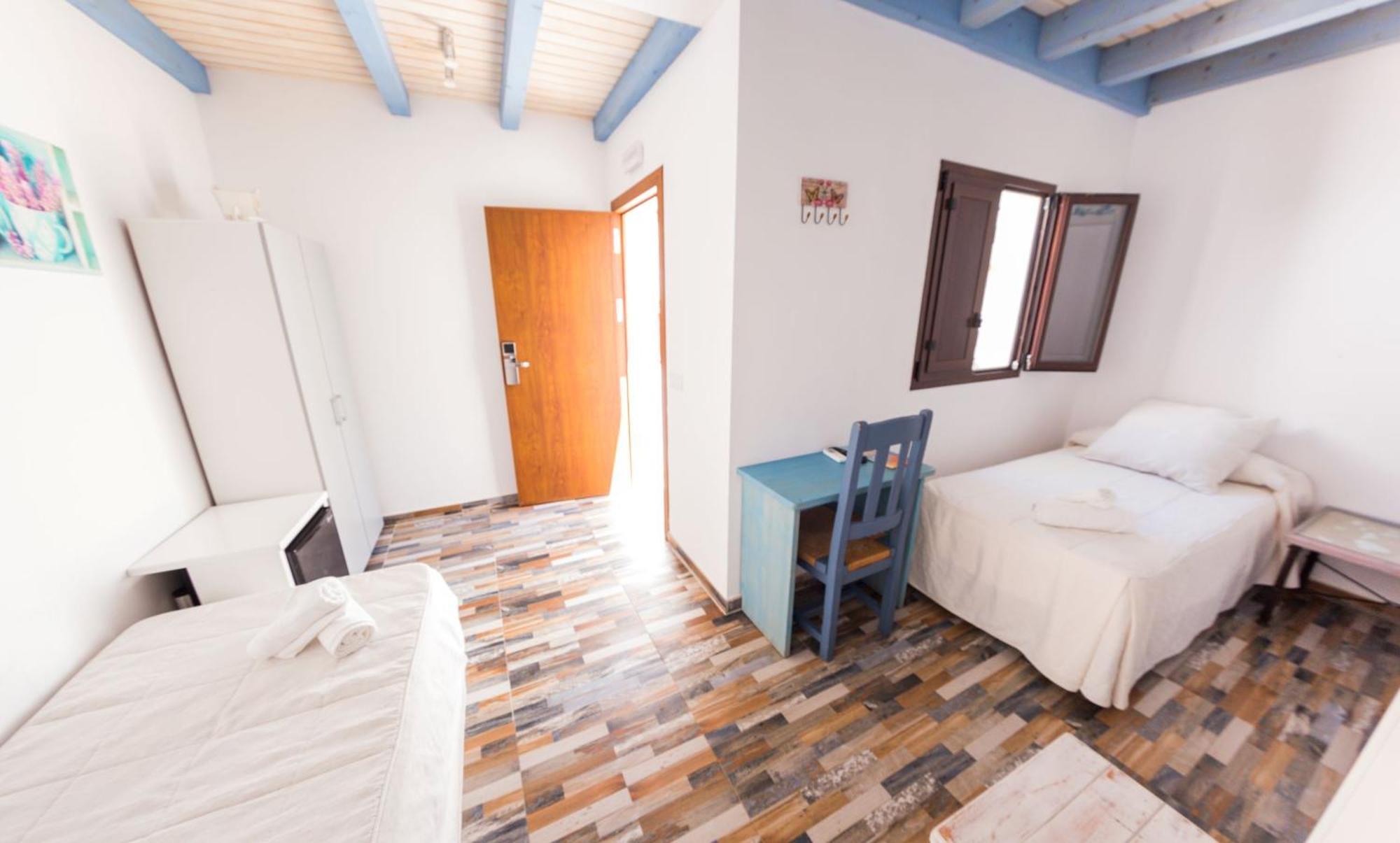 Hotel La Torre Tarifa Room photo