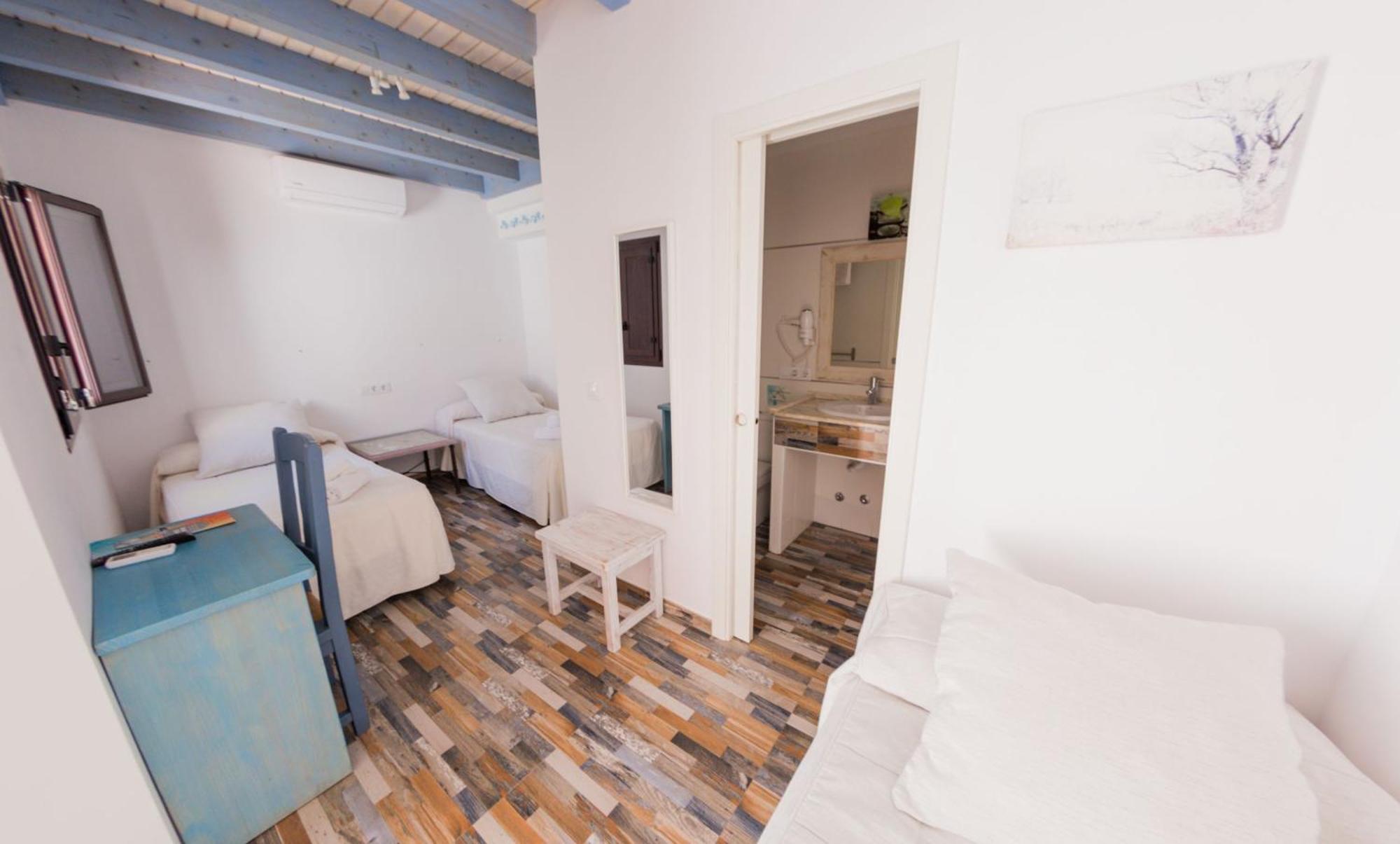 Hotel La Torre Tarifa Room photo